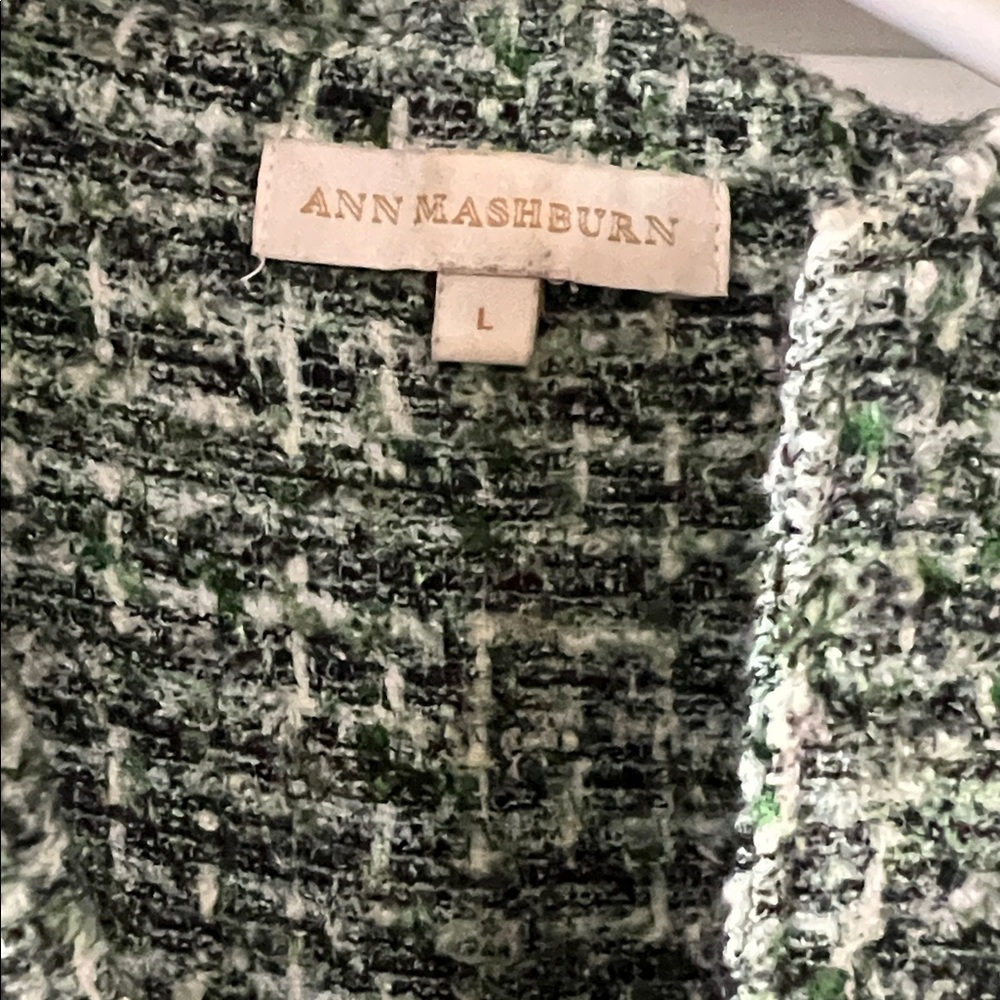 Ann Mashburn Green and White Textured Top - L - Picture 2 of 7